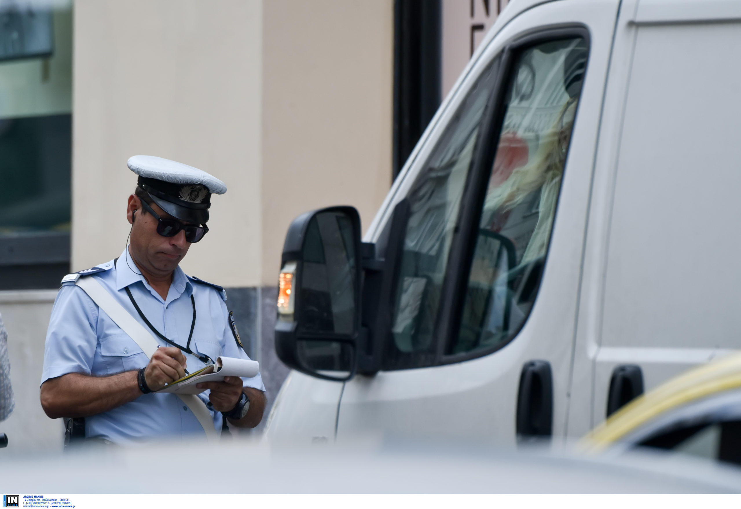 Οδηγός χωρίς δίπλωμα: οδηγός ή επιχείρηση φέρει την ευθύνη;